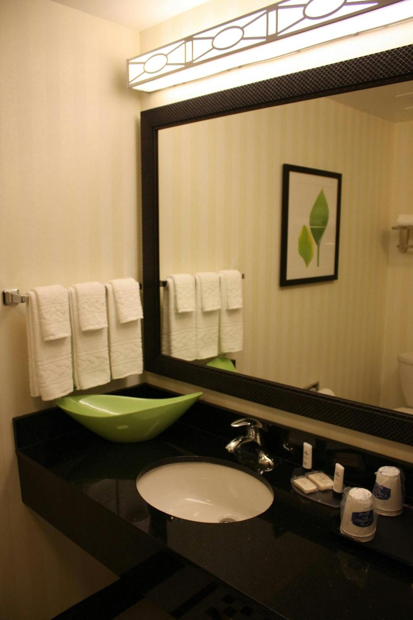 Fairfield Inn By Marriott Моргантаун Номер фото
