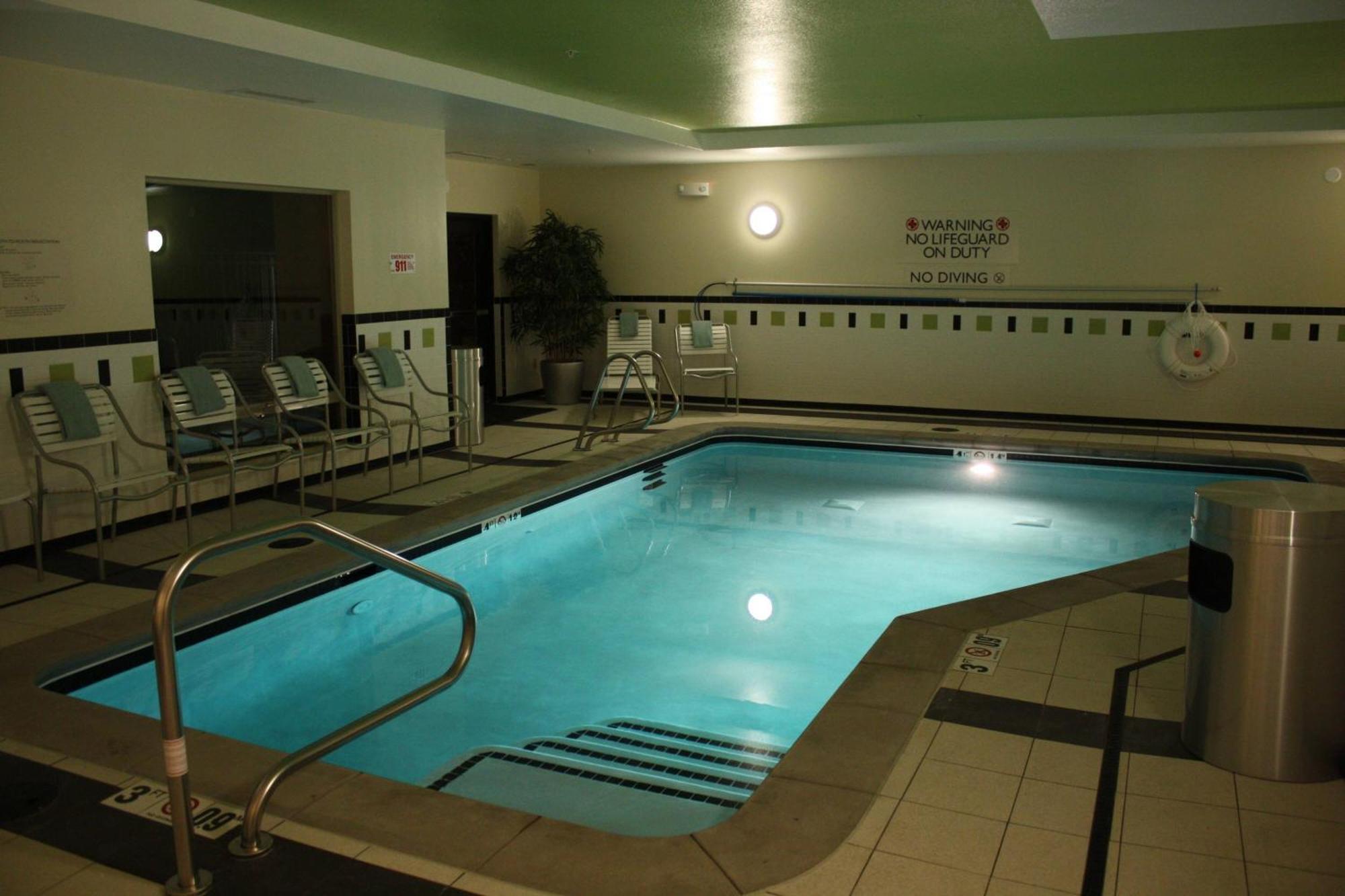 Fairfield Inn By Marriott Моргантаун Экстерьер фото