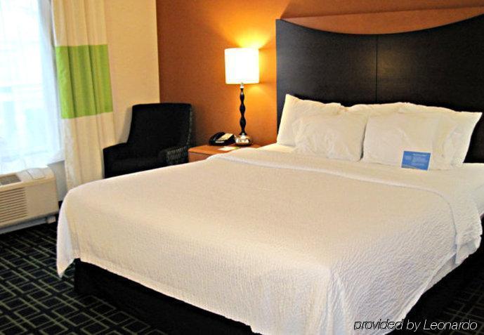 Fairfield Inn By Marriott Моргантаун Номер фото
