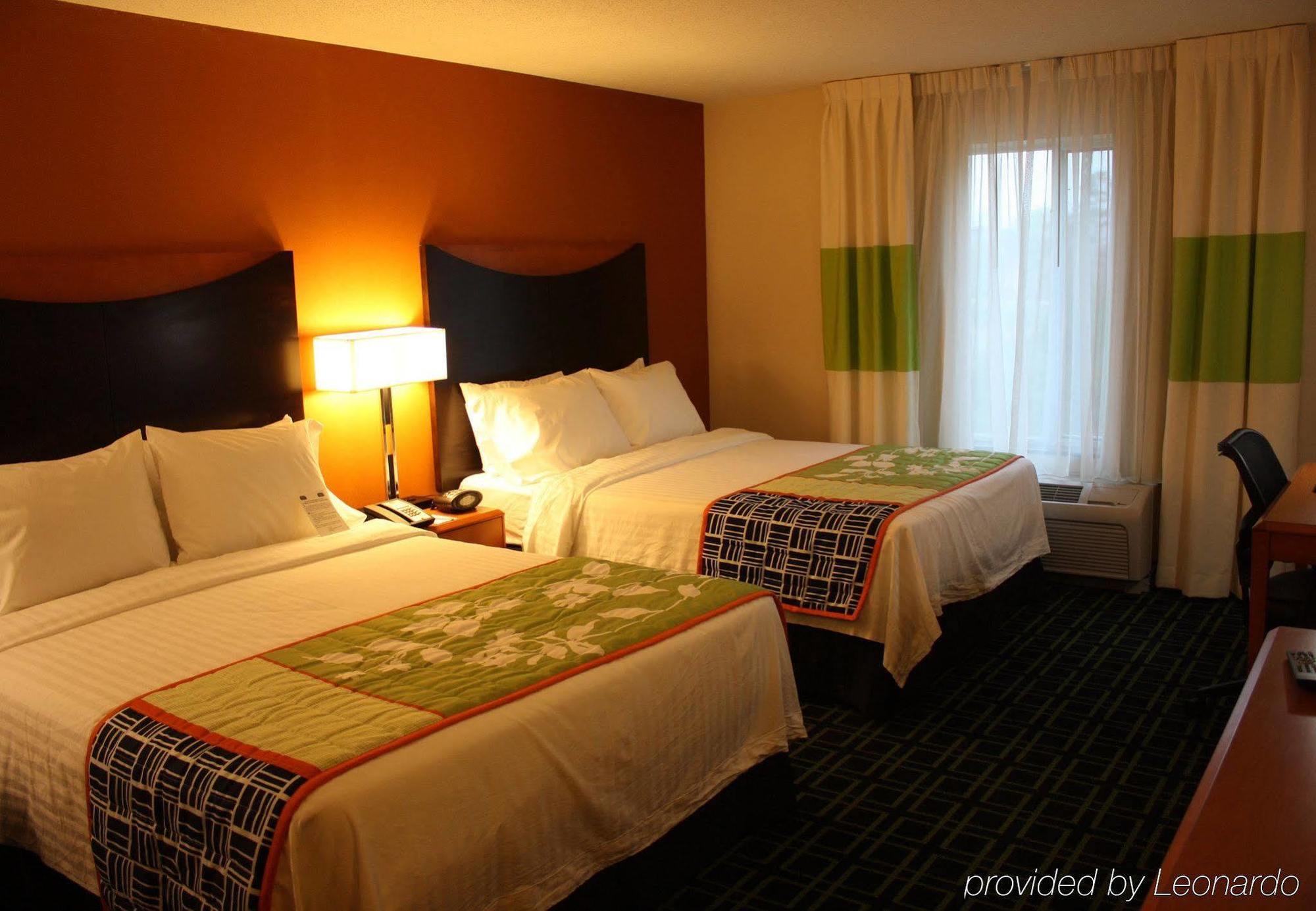 Fairfield Inn By Marriott Моргантаун Номер фото